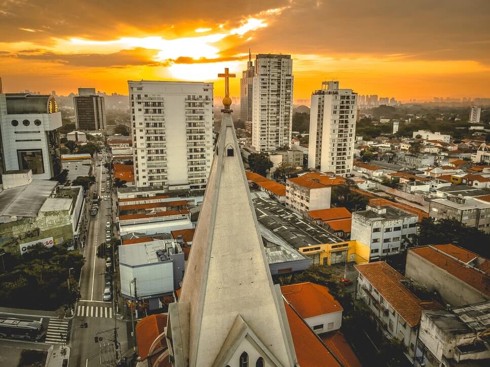 Sống sót trong bất động sản